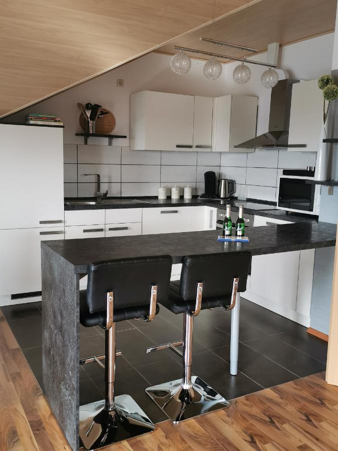 Apartment Hasselstrasse Mehren  Bagian luar foto